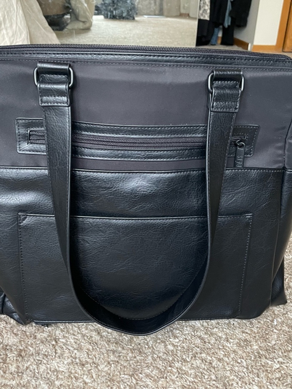 NWOT Beis bag - Picture 7 of 9